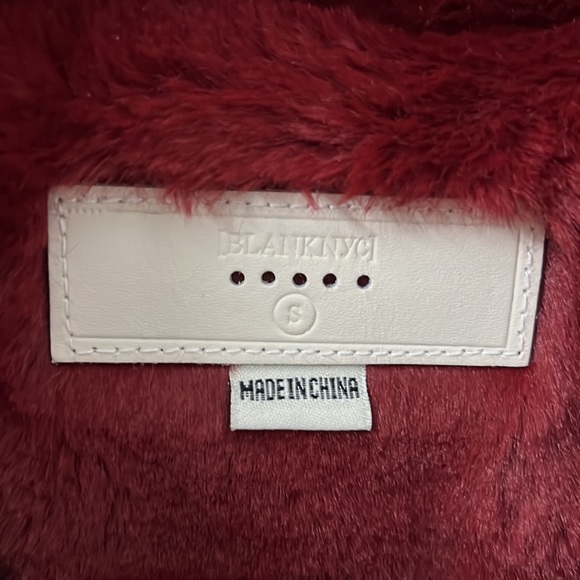 Coat - Picture 3 of 6